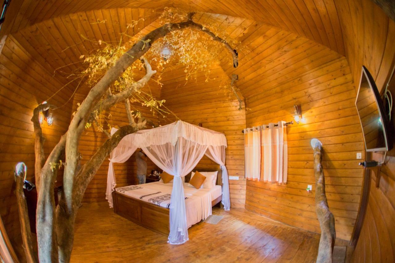 Отель La Pentera Hambegamuwa Экстерьер фото
